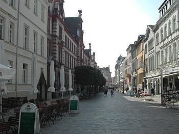 Restaurants & Cafés in der Mecklenburgstraße